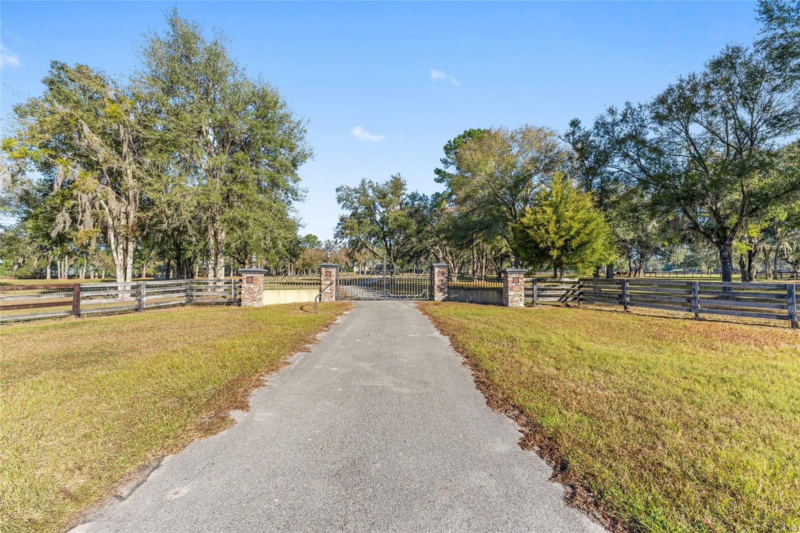 13401 W HIGHWAY 316, REDDICK, FL, 32686