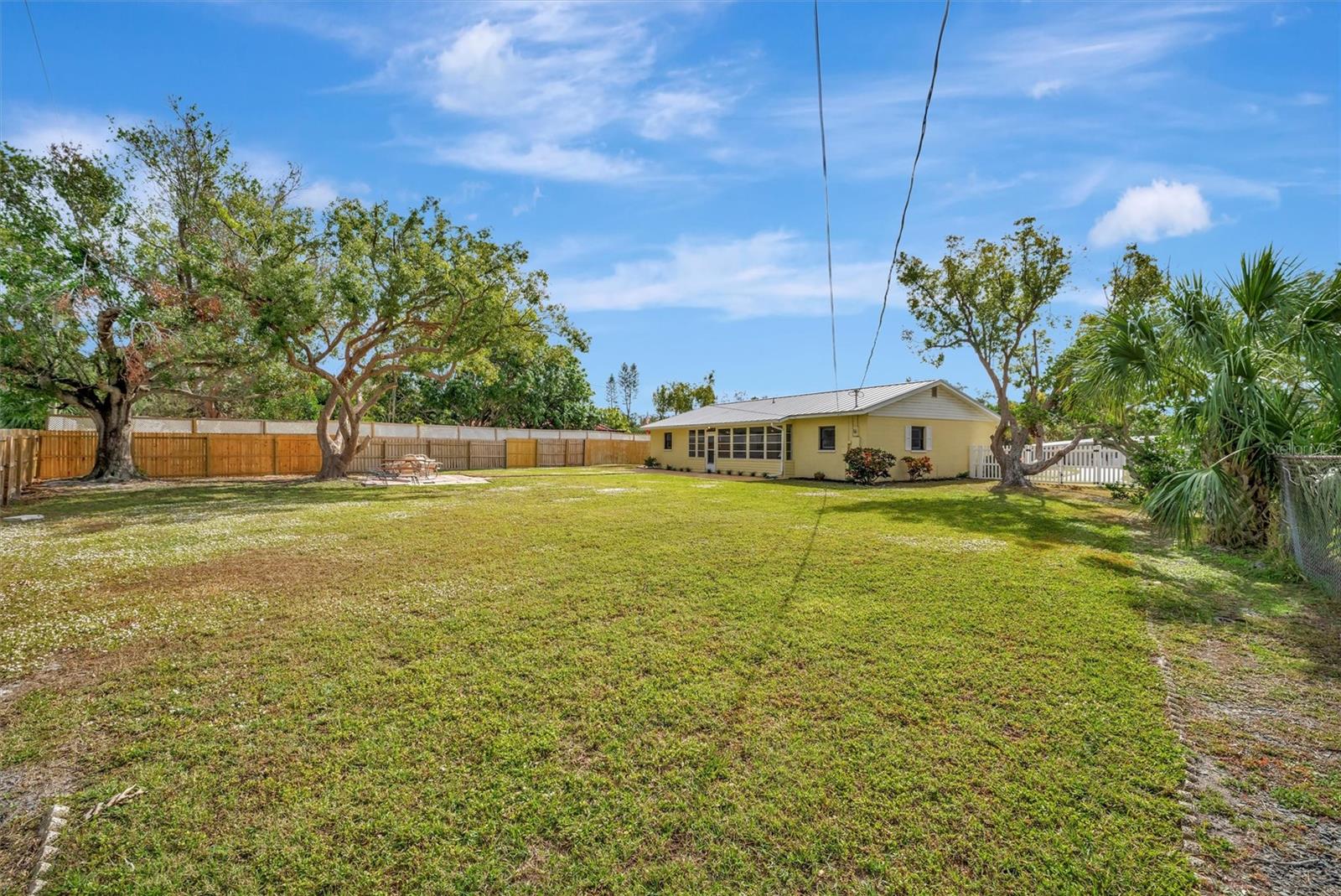 409 ARCHIBALD AVE, SARASOTA, FL, 34243