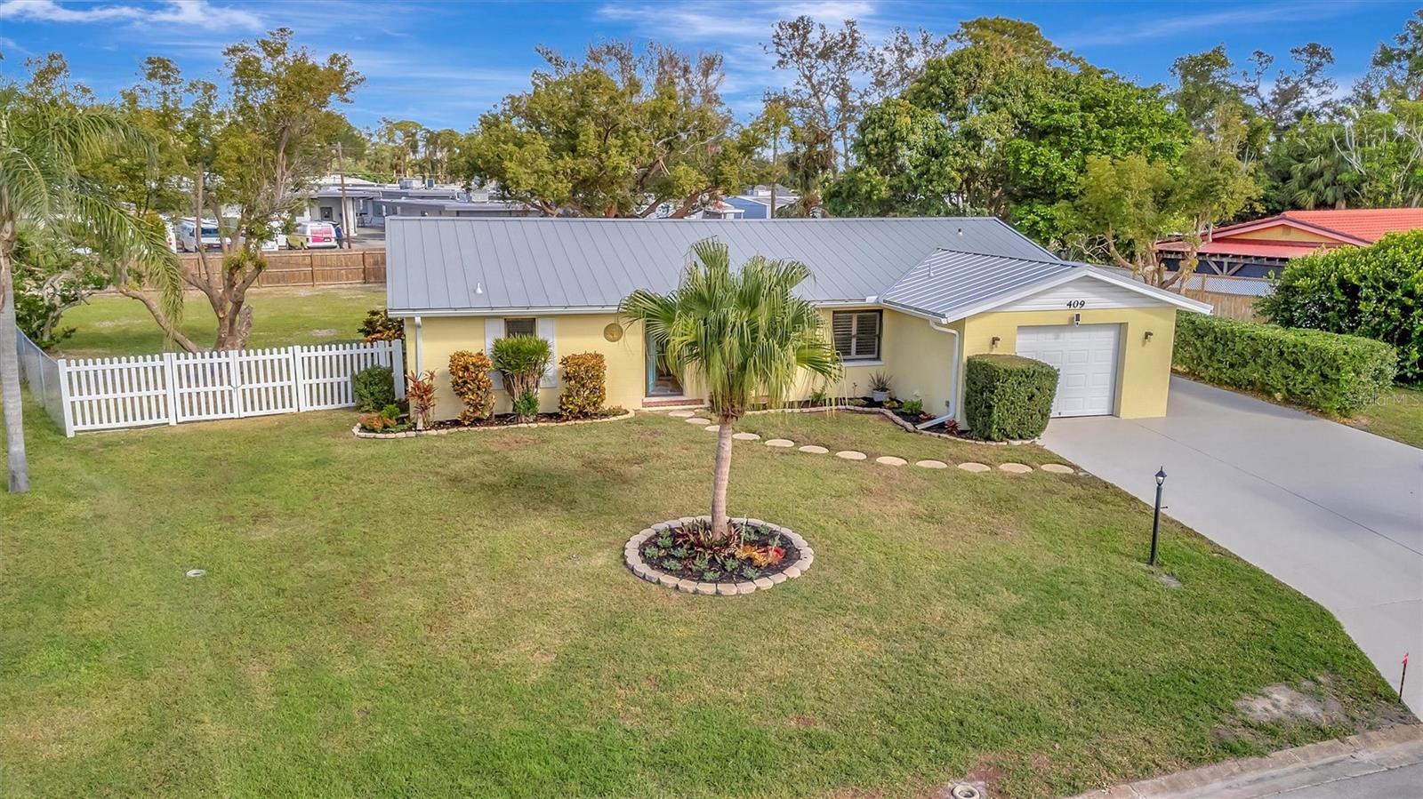 409 ARCHIBALD AVE, SARASOTA, FL, 34243
