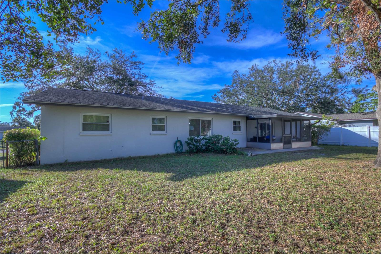 3207 WOODMONT DR, SARASOTA, FL, 34232