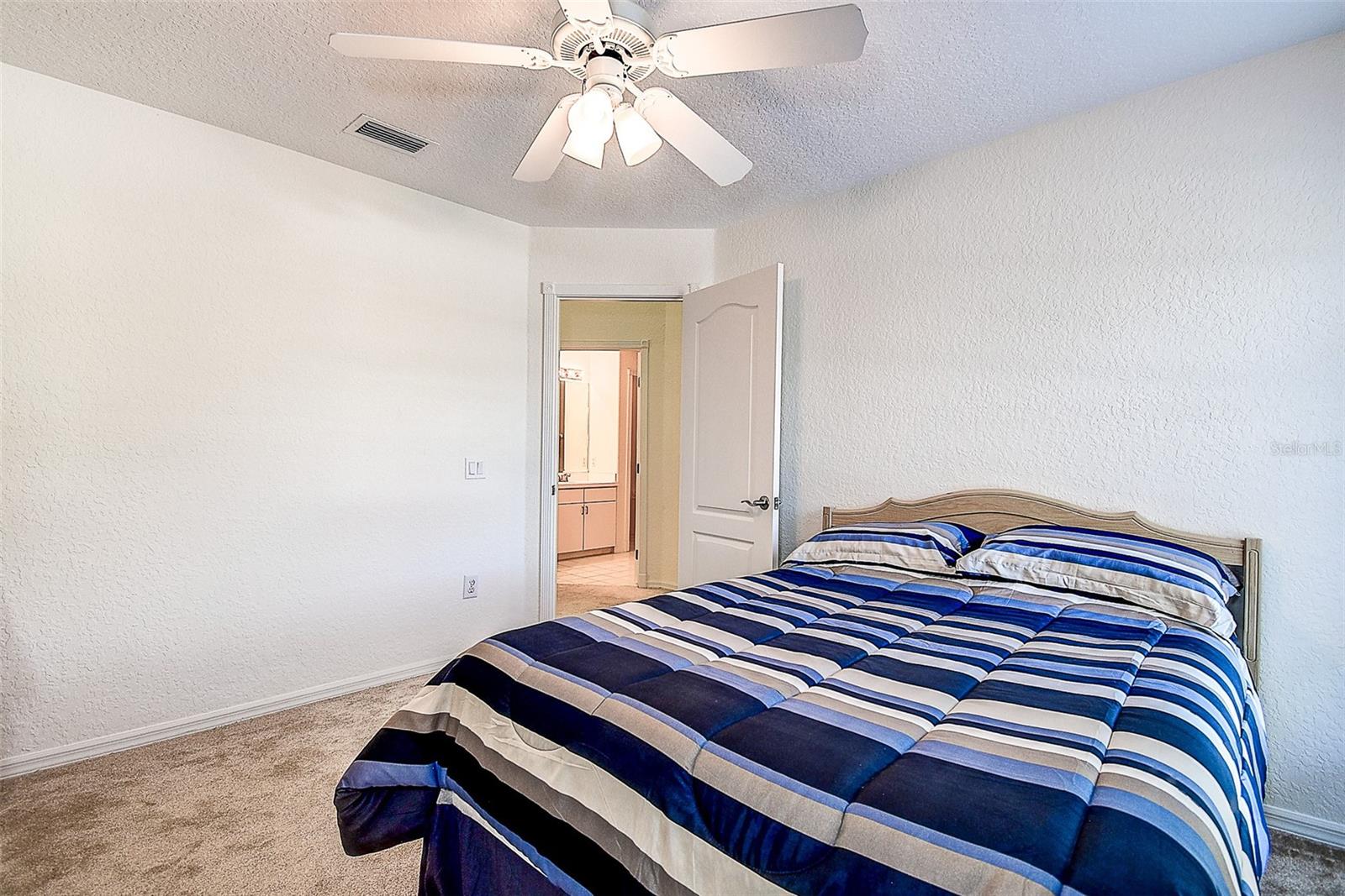 8620 BROOKWAY CIR, TAMPA, FL, 33635