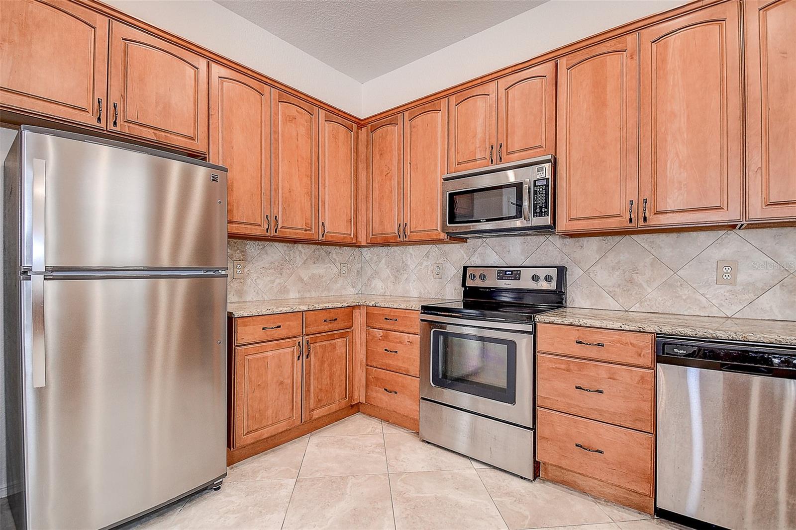 8620 BROOKWAY CIR, TAMPA, FL, 33635