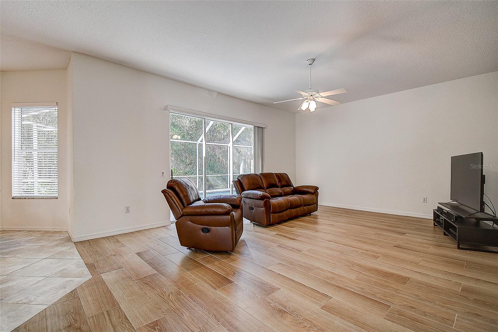 8620 BROOKWAY CIR, TAMPA, FL, 33635