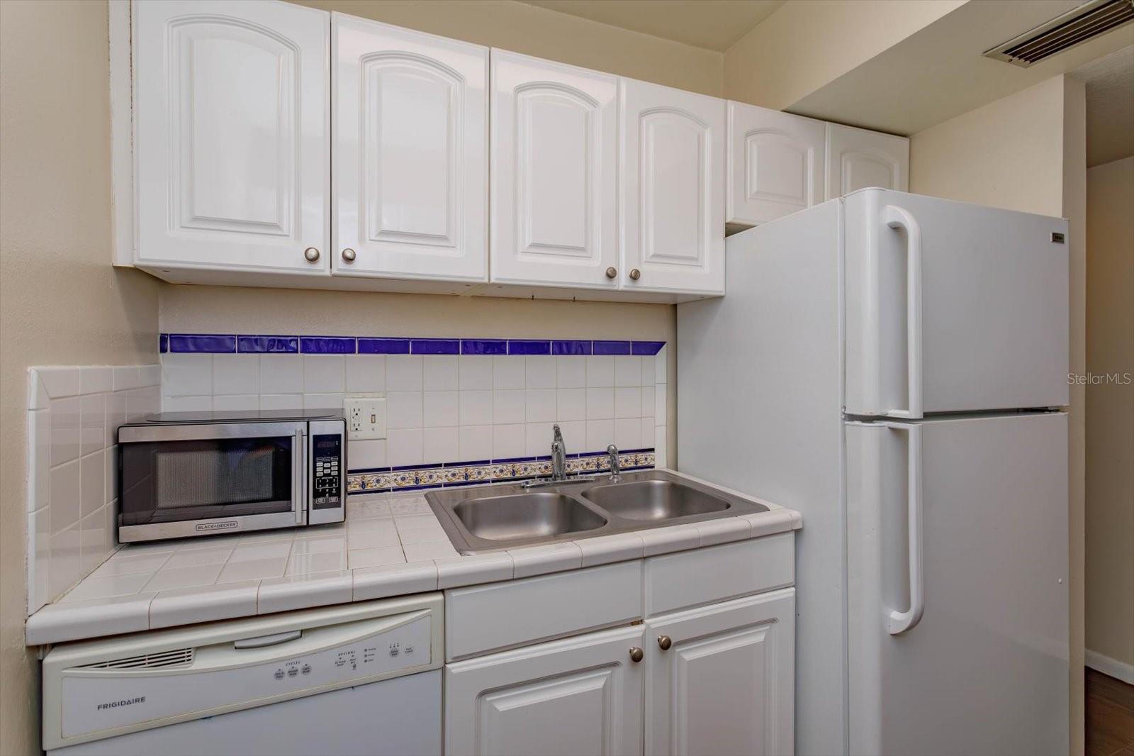 3294 S SEMORAN BLVD #1, ORLANDO, FL, 32822