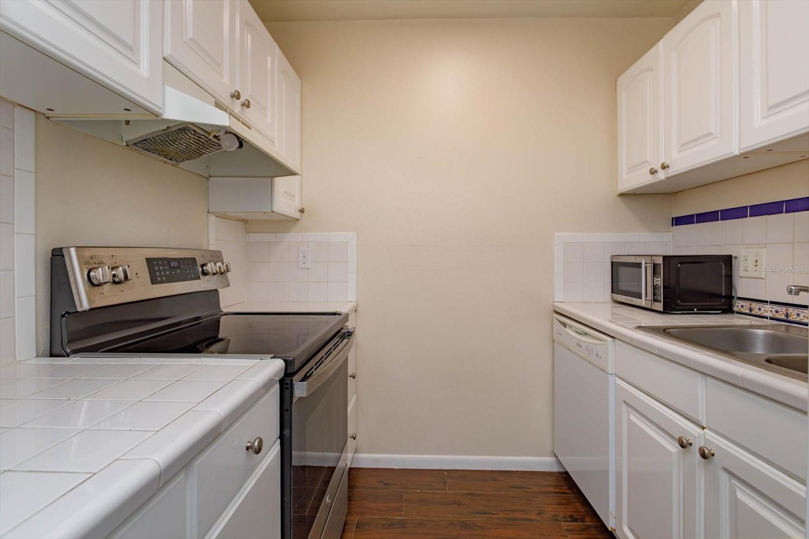3294 S SEMORAN BLVD #1, ORLANDO, FL, 32822