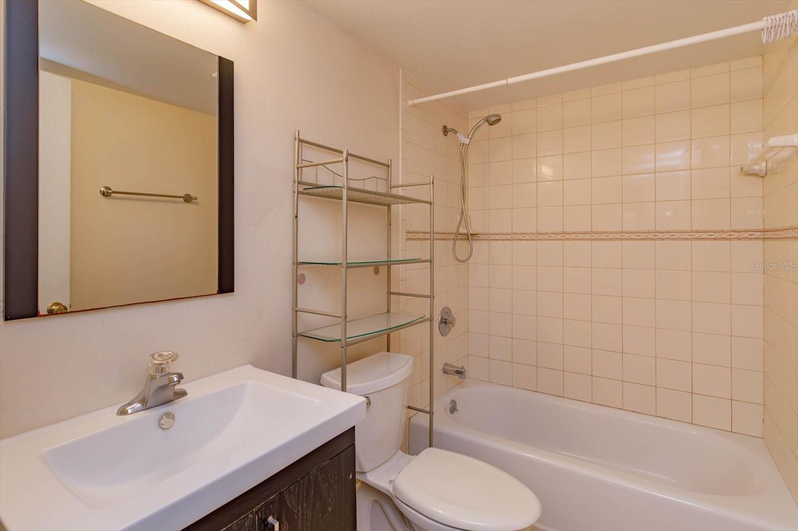 3294 S SEMORAN BLVD #1, ORLANDO, FL, 32822