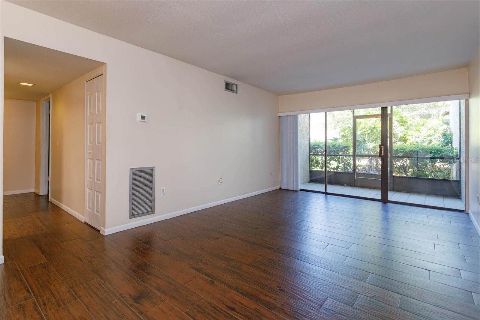 3294 S SEMORAN BLVD #1, ORLANDO, FL, 32822