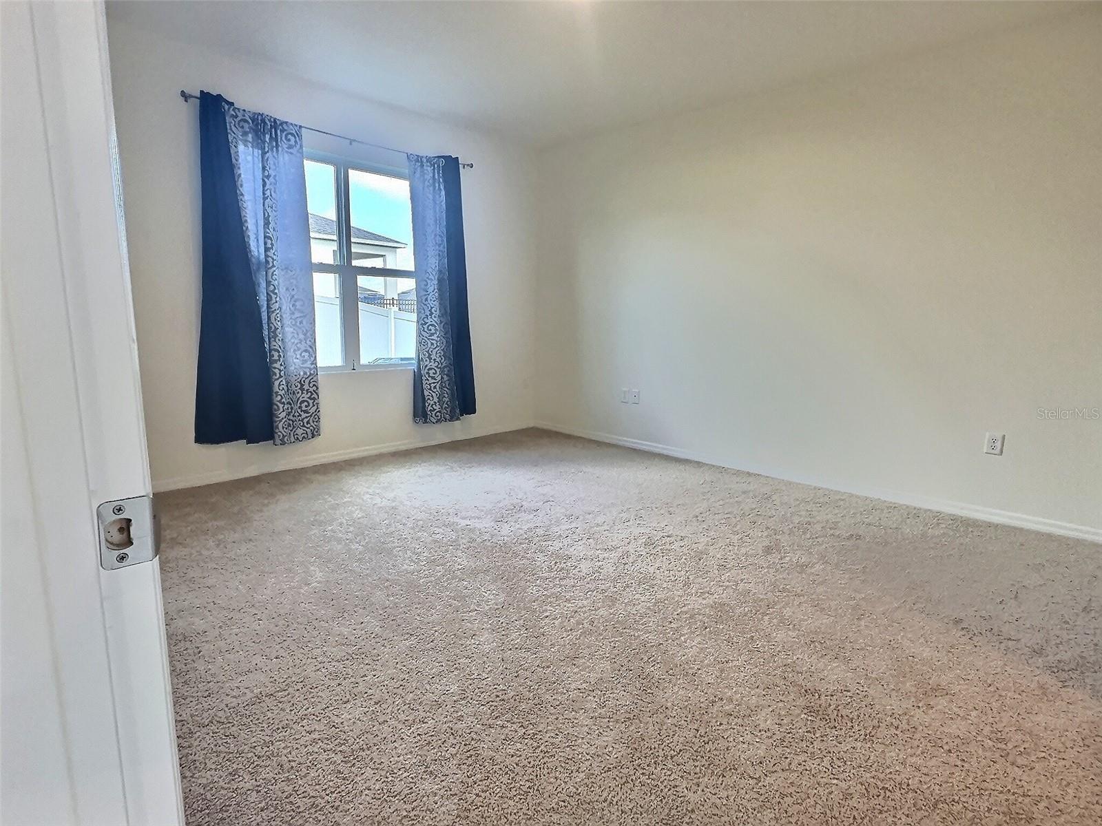 1979 CHICKASAW BLVD, DAVENPORT, FL, 33837