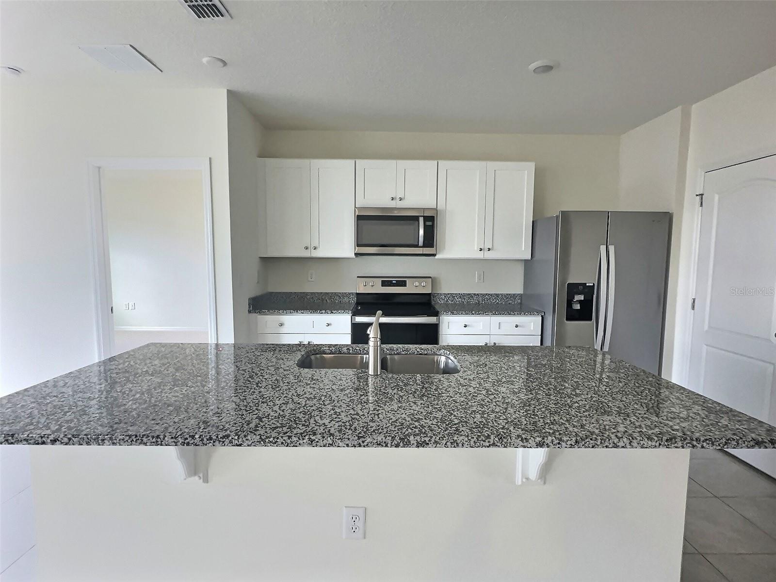 1979 CHICKASAW BLVD, DAVENPORT, FL, 33837