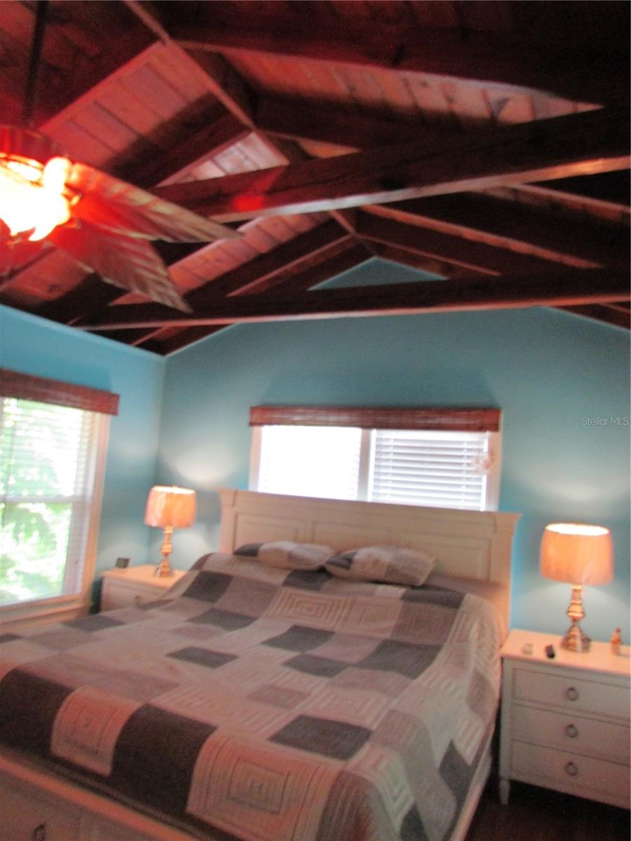 24 160TH CT, REDINGTON BEACH, FL, 33708