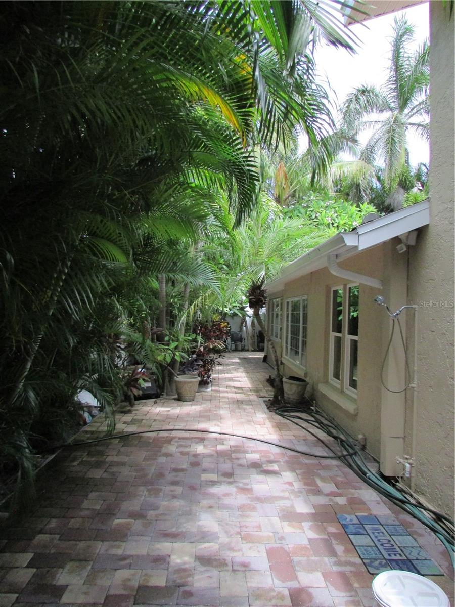24 160TH CT, REDINGTON BEACH, FL, 33708