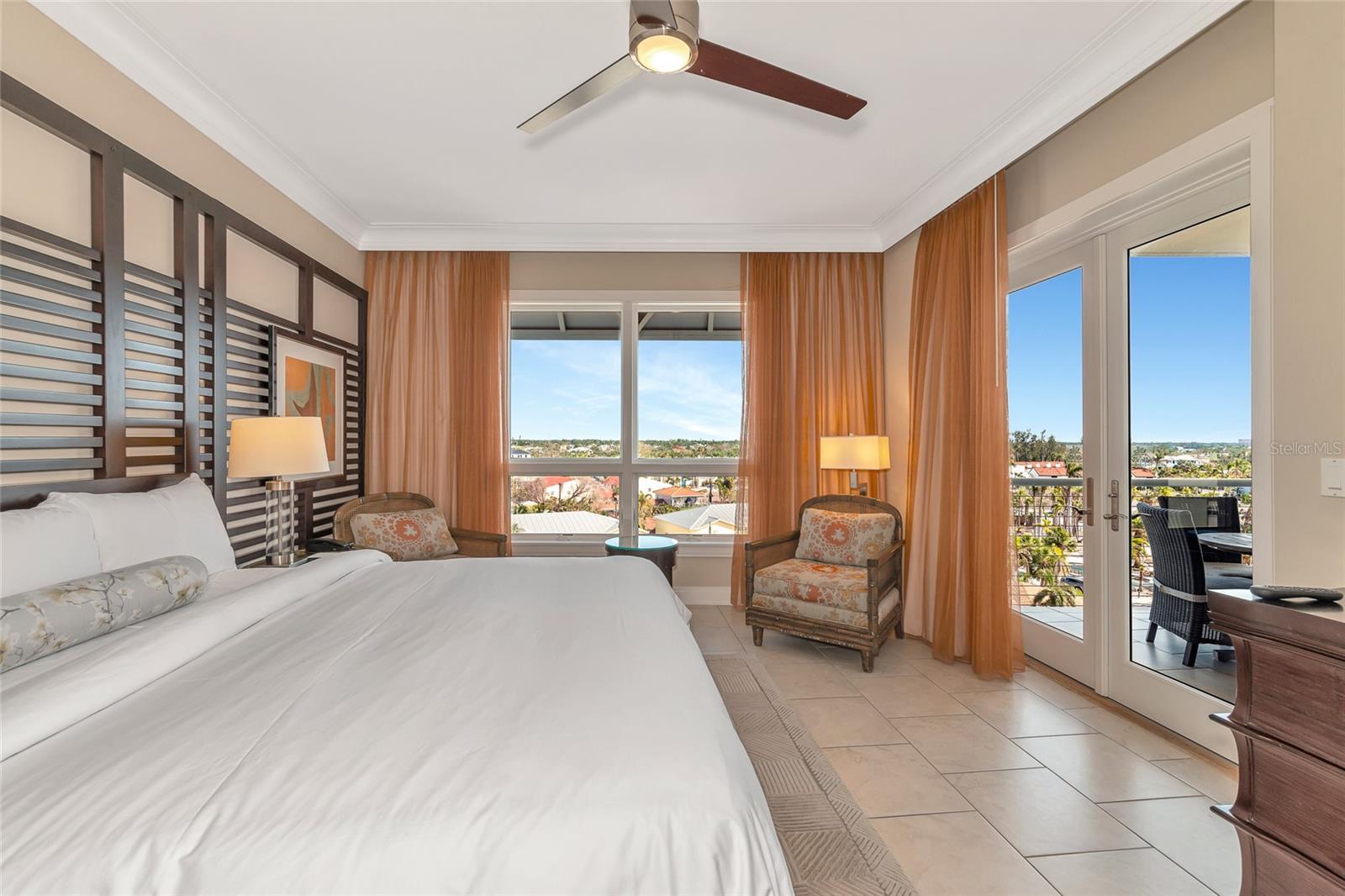 915 SEASIDE DR #604, SARASOTA, FL, 34242