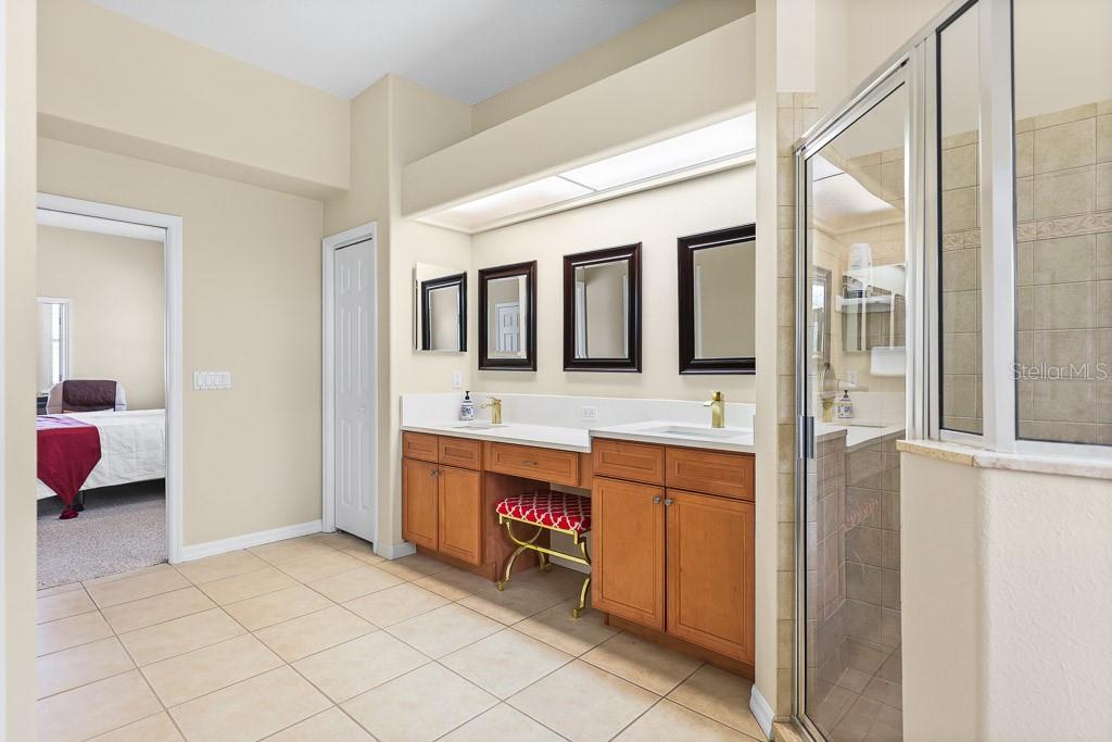 636 CITRUS WOOD LN, VALRICO, FL, 33594