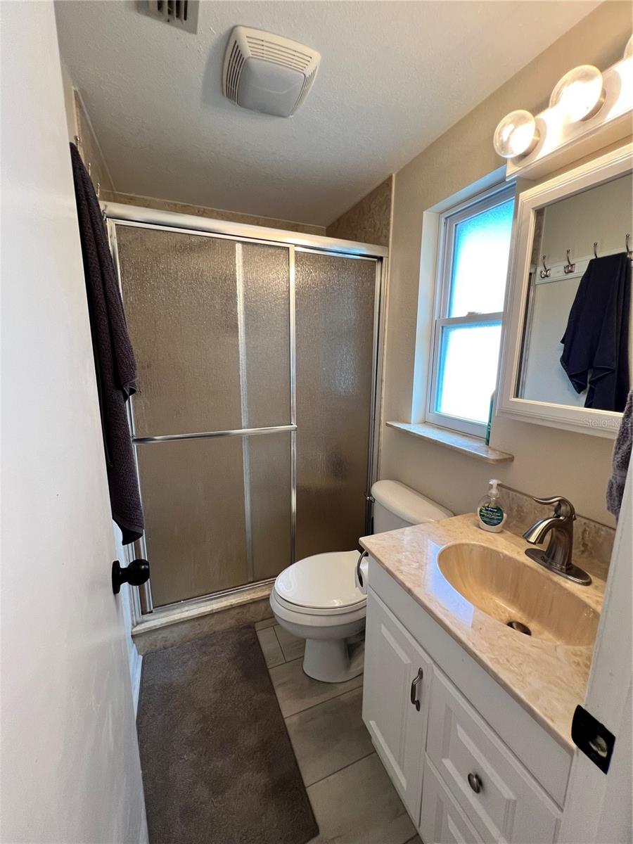 508 CRYSTAL LAKE RD, LUTZ, FL, 33548