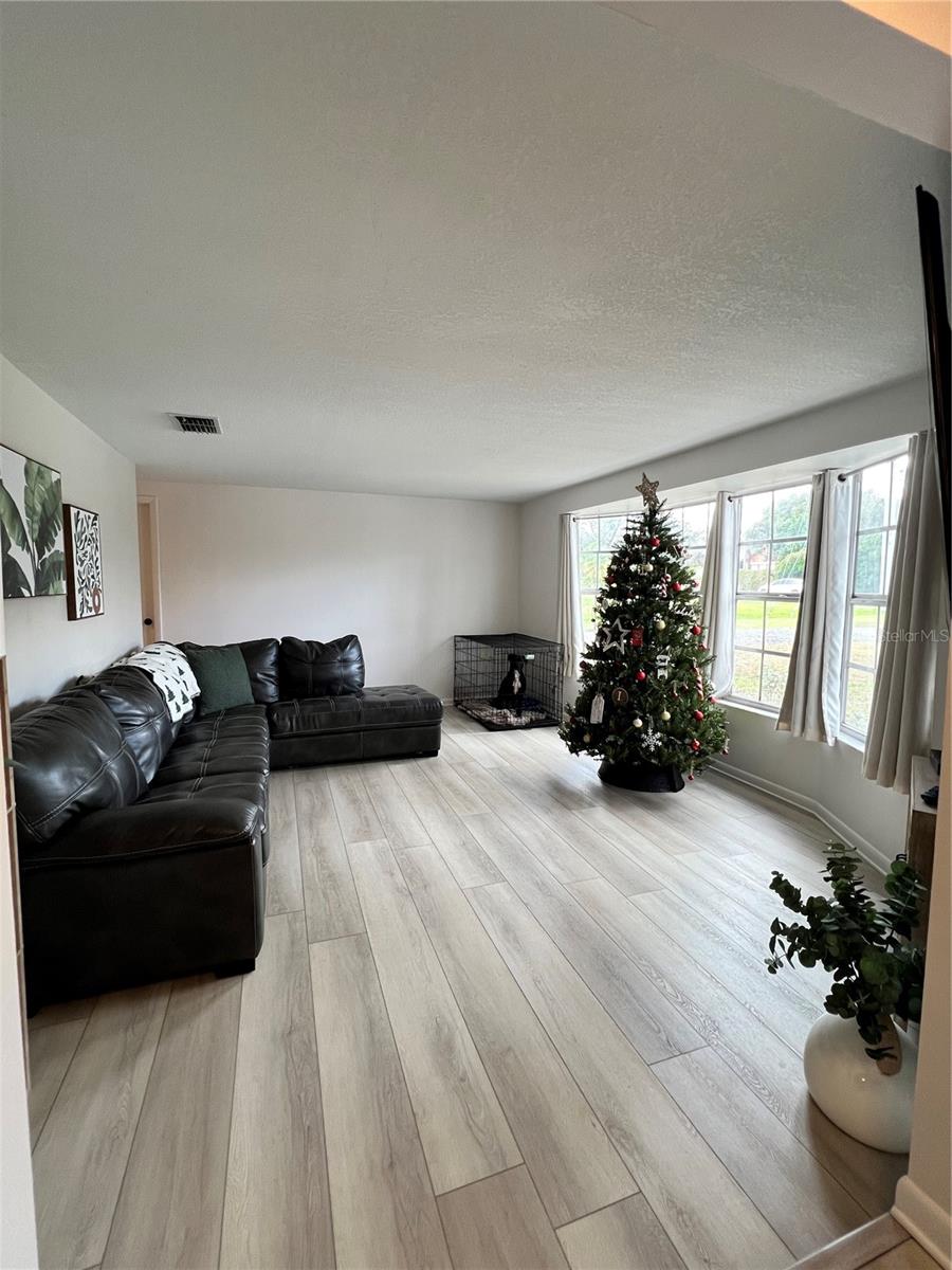 508 CRYSTAL LAKE RD, LUTZ, FL, 33548