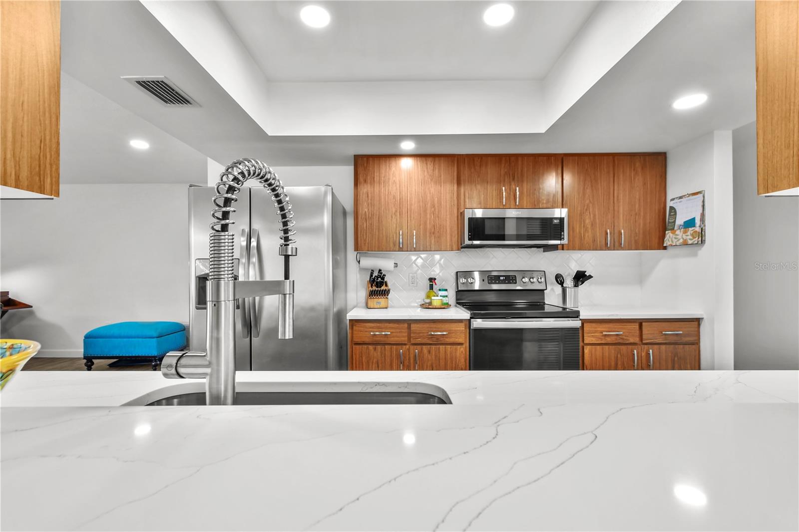 6913 8TH AVE W, BRADENTON, FL, 34209