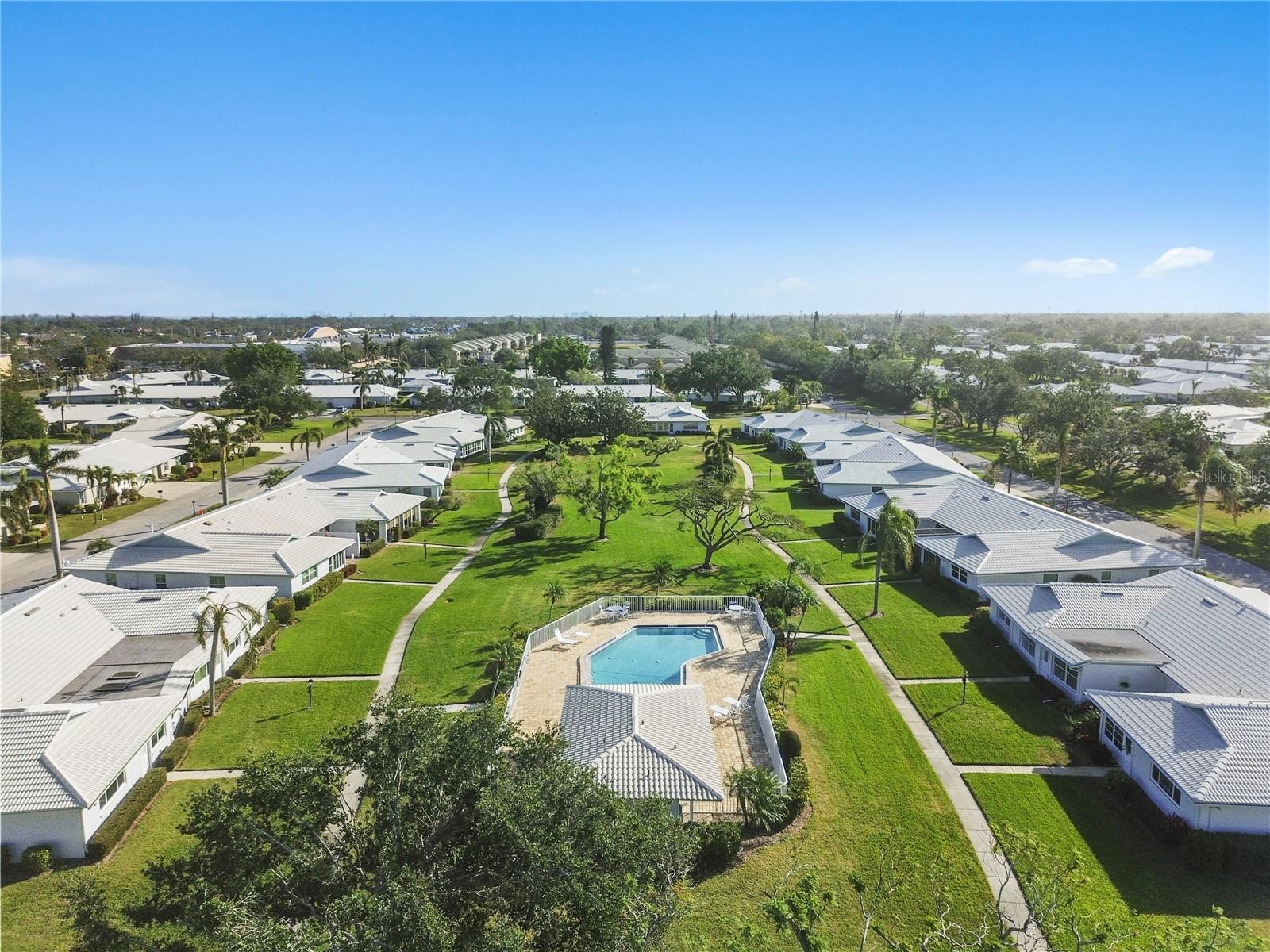 6913 8TH AVE W, BRADENTON, FL, 34209