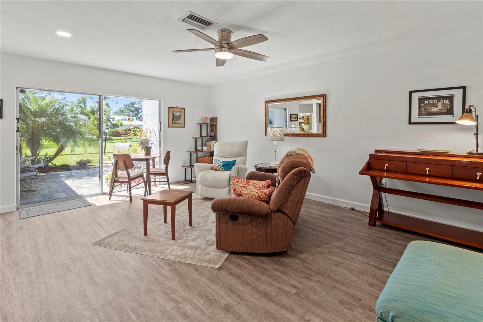 6913 8TH AVE W, BRADENTON, FL, 34209