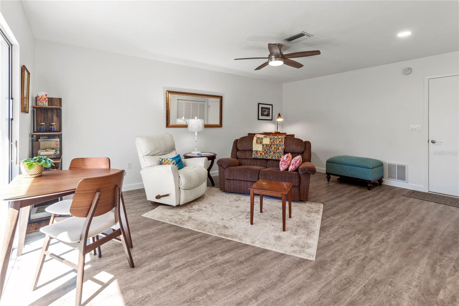 6913 8TH AVE W, BRADENTON, FL, 34209