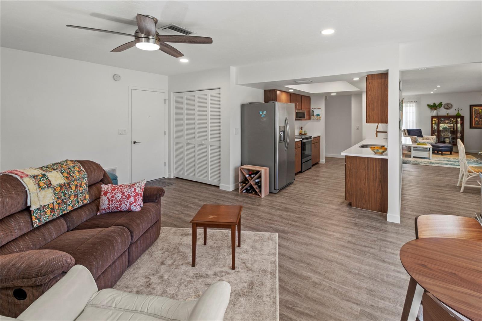 6913 8TH AVE W, BRADENTON, FL, 34209