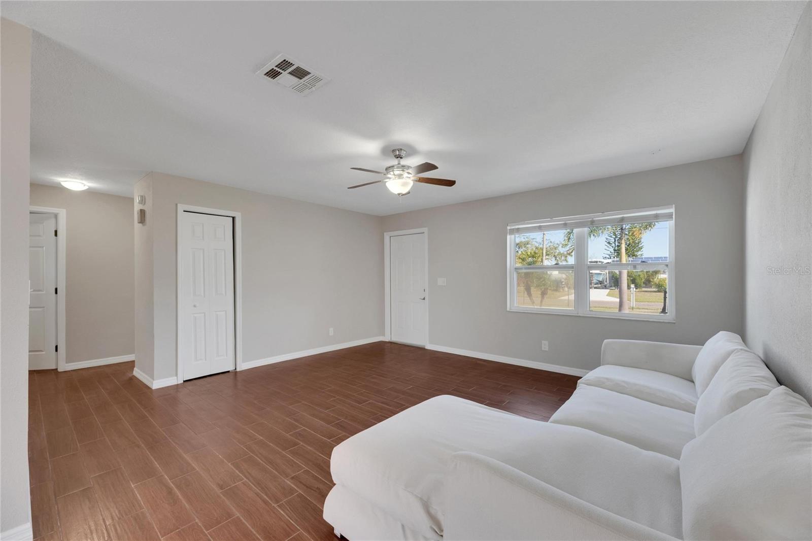 412 FLAMINGO DR, APOLLO BEACH, FL, 33572