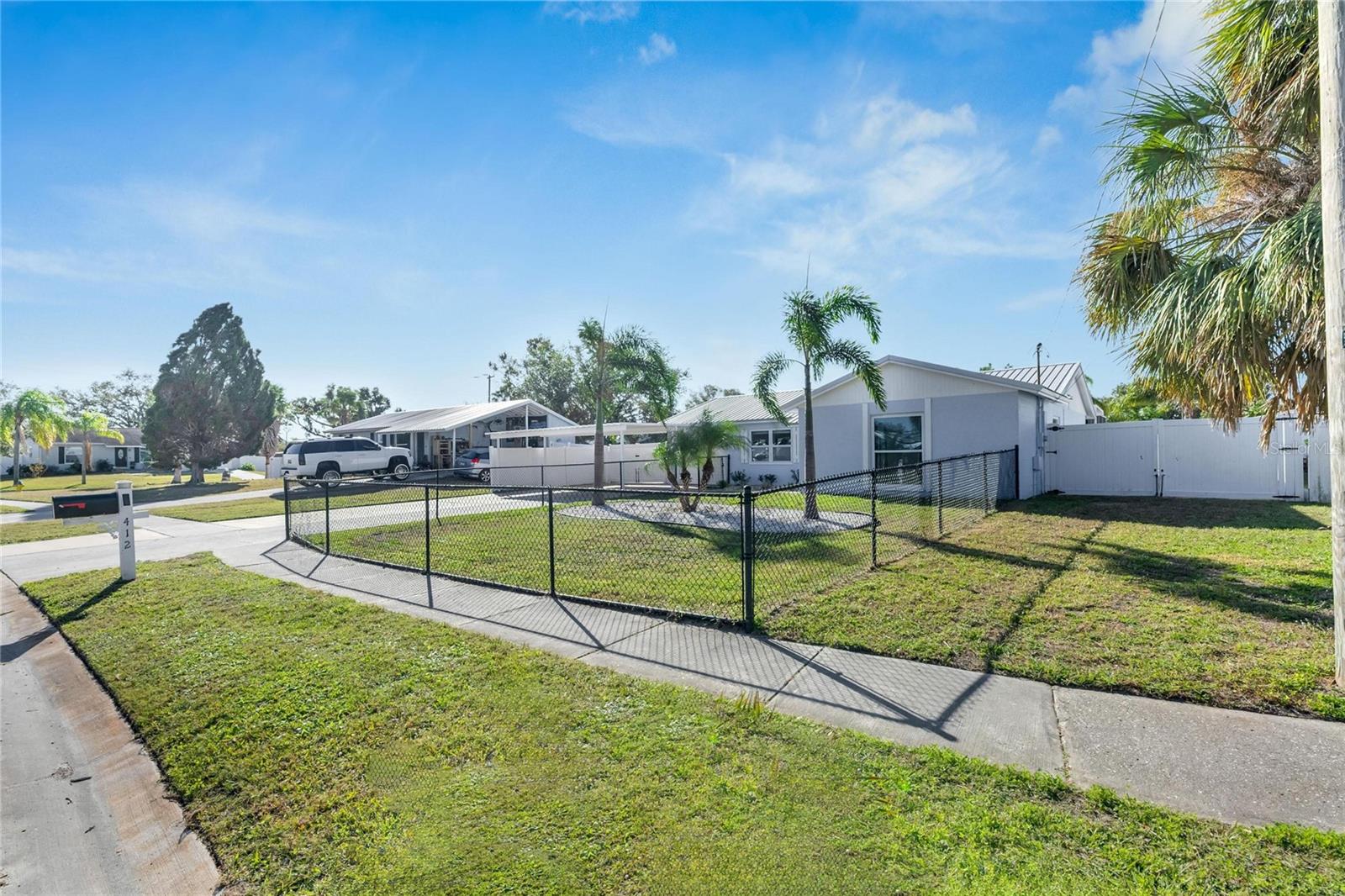 412 FLAMINGO DR, APOLLO BEACH, FL, 33572