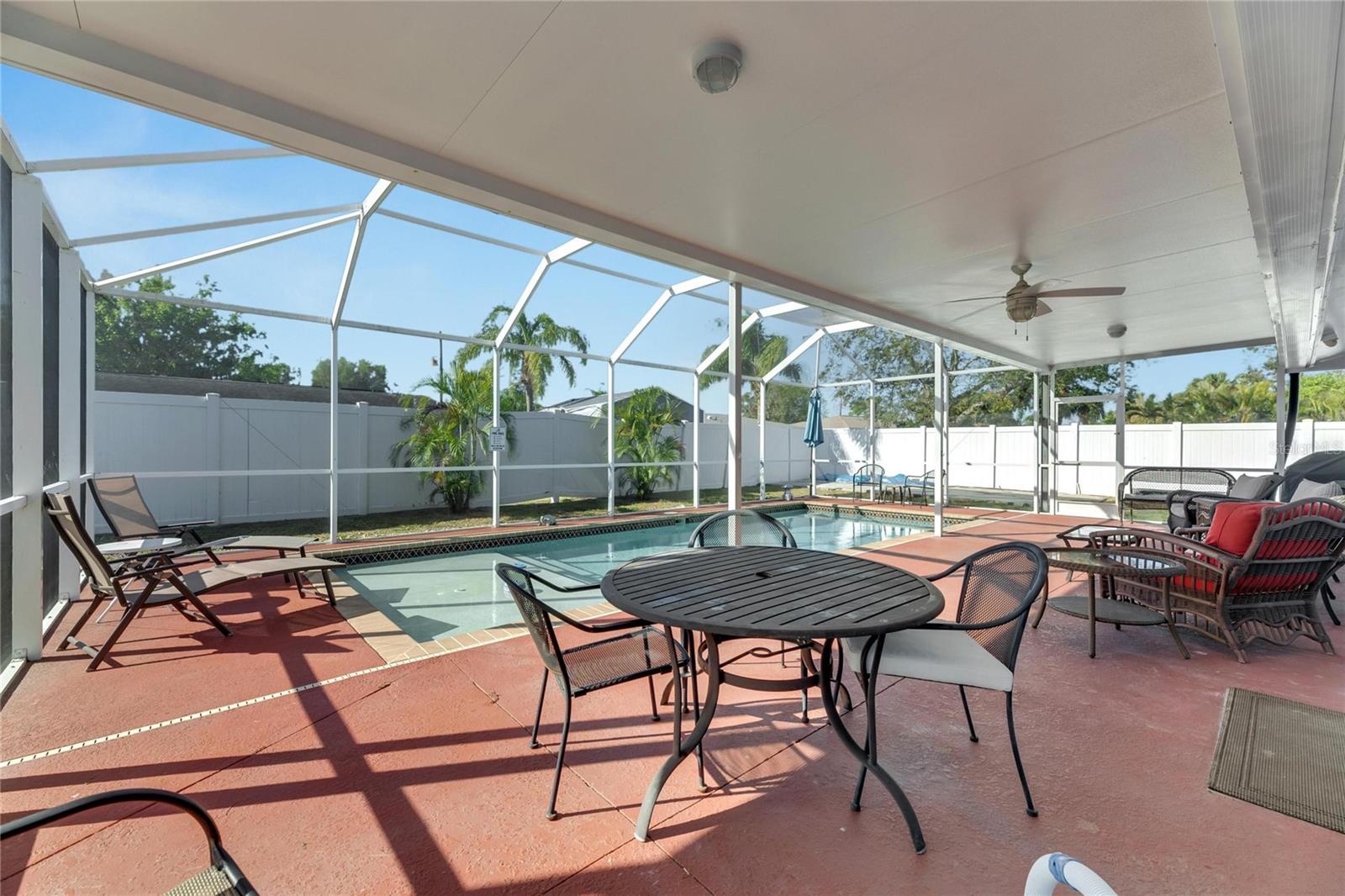 412 FLAMINGO DR, APOLLO BEACH, FL, 33572