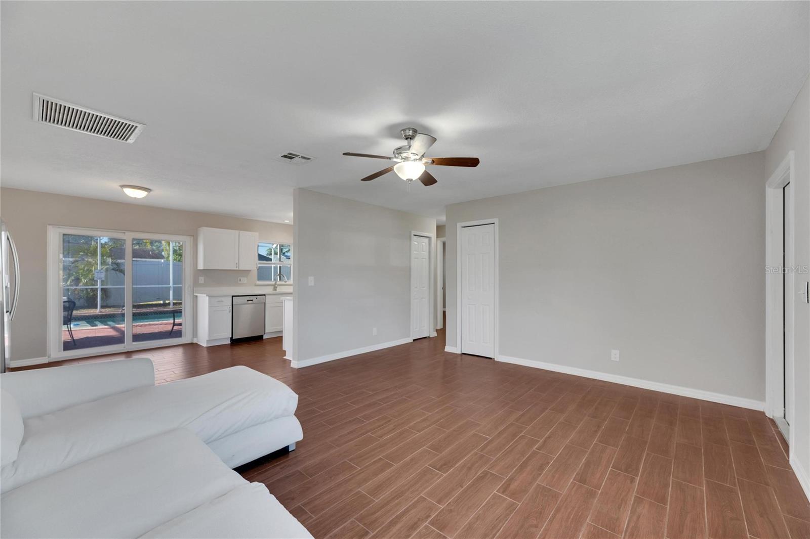 412 FLAMINGO DR, APOLLO BEACH, FL, 33572