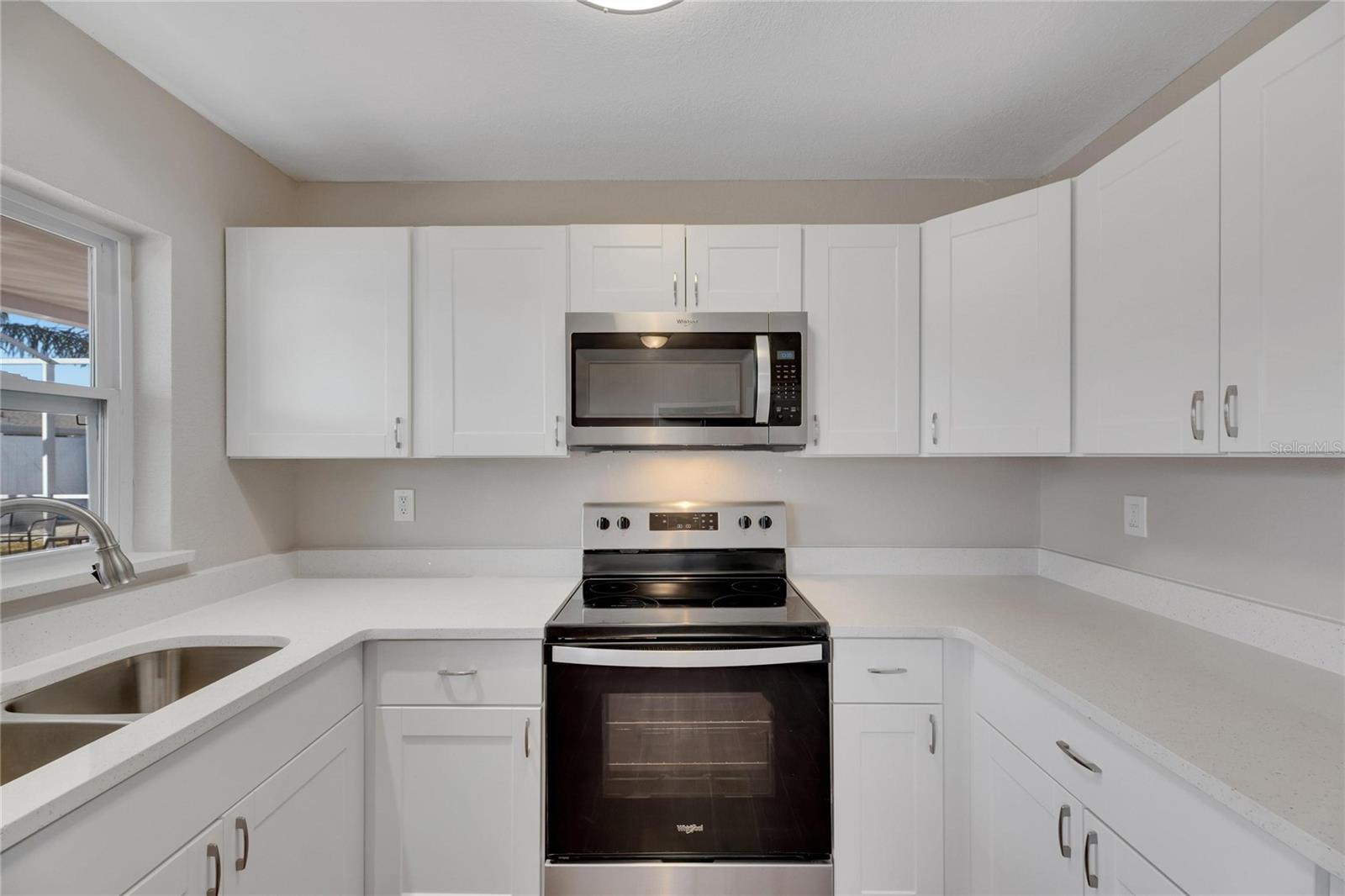 412 FLAMINGO DR, APOLLO BEACH, FL, 33572