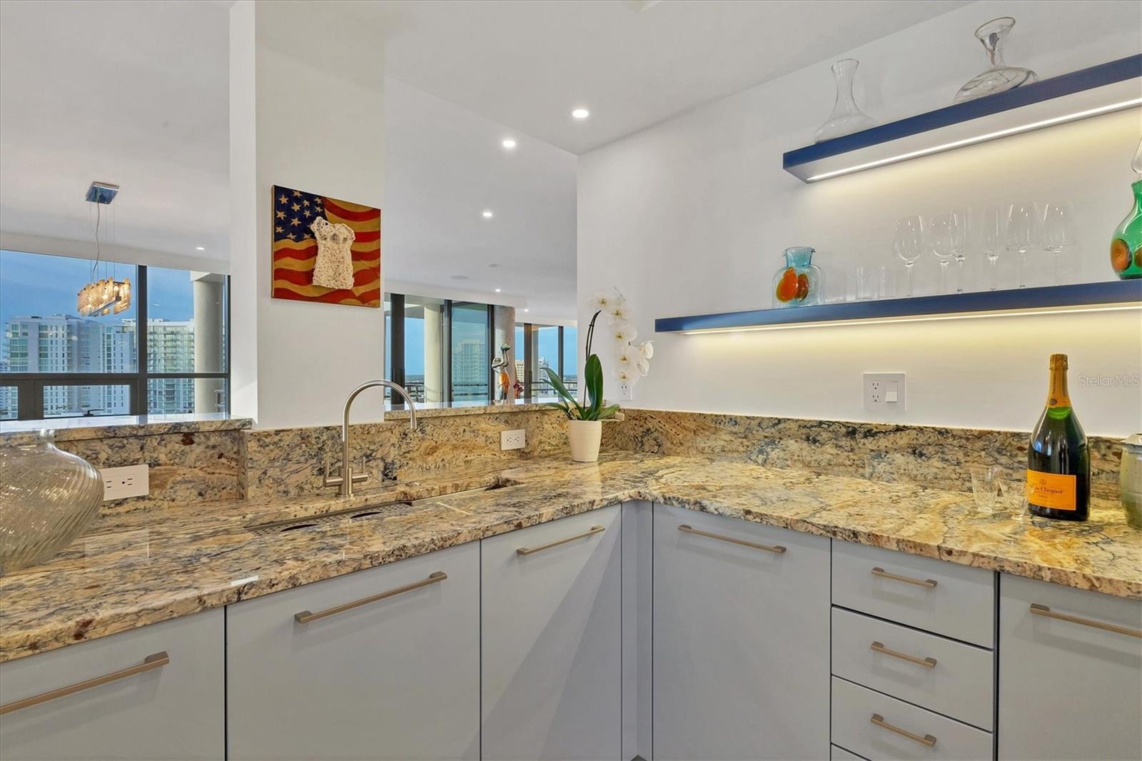 1255 N GULFSTREAM AVE #1501, SARASOTA, FL, 34236