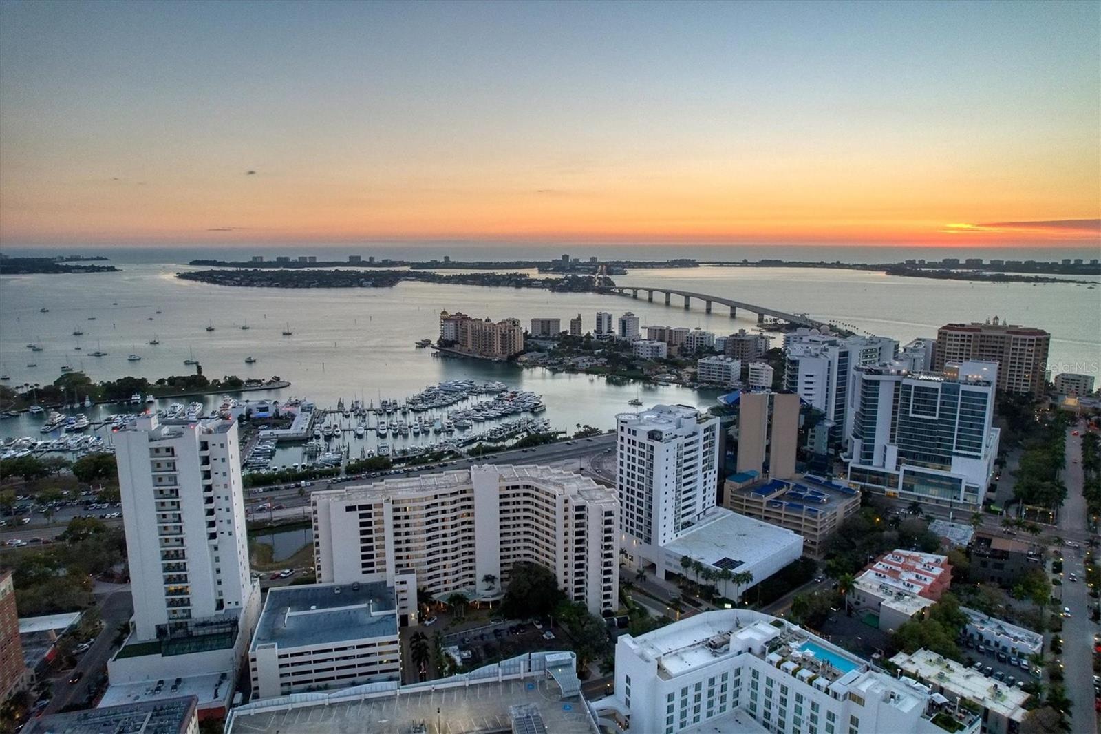 1255 N GULFSTREAM AVE #1501, SARASOTA, FL, 34236