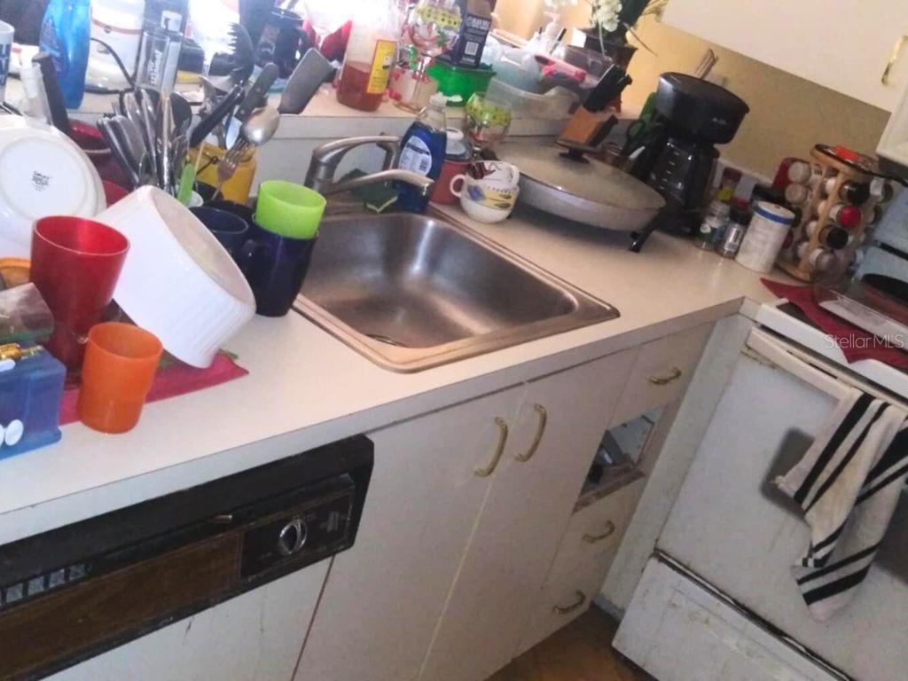 2536 WOODGATE BLVD #201, ORLANDO, FL, 32822