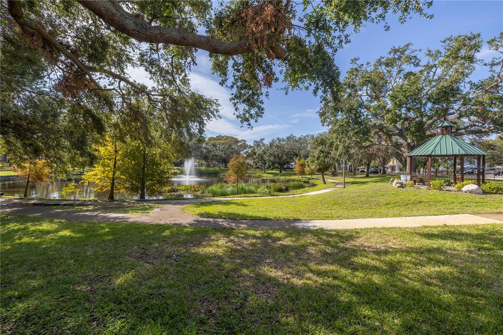 742 7TH AVE N, ST PETERSBURG, FL, 33701