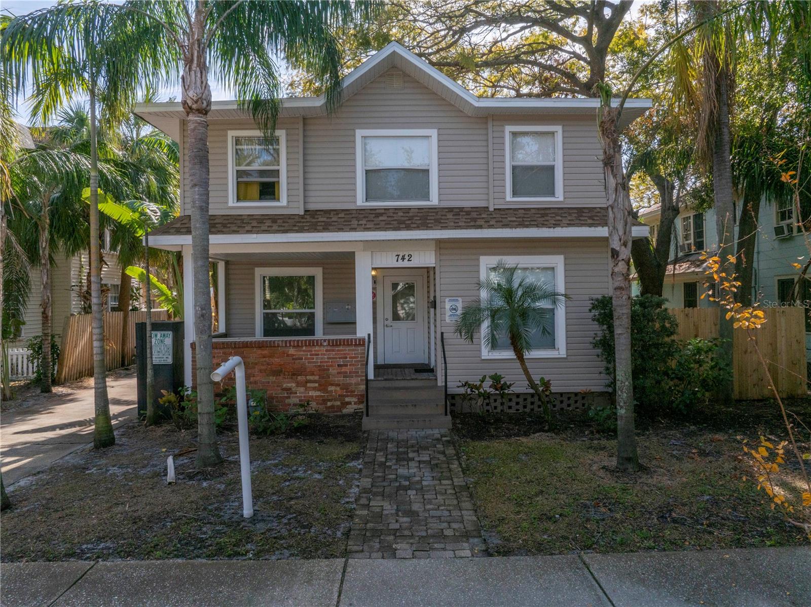 742 7TH AVE N, ST PETERSBURG, FL, 33701