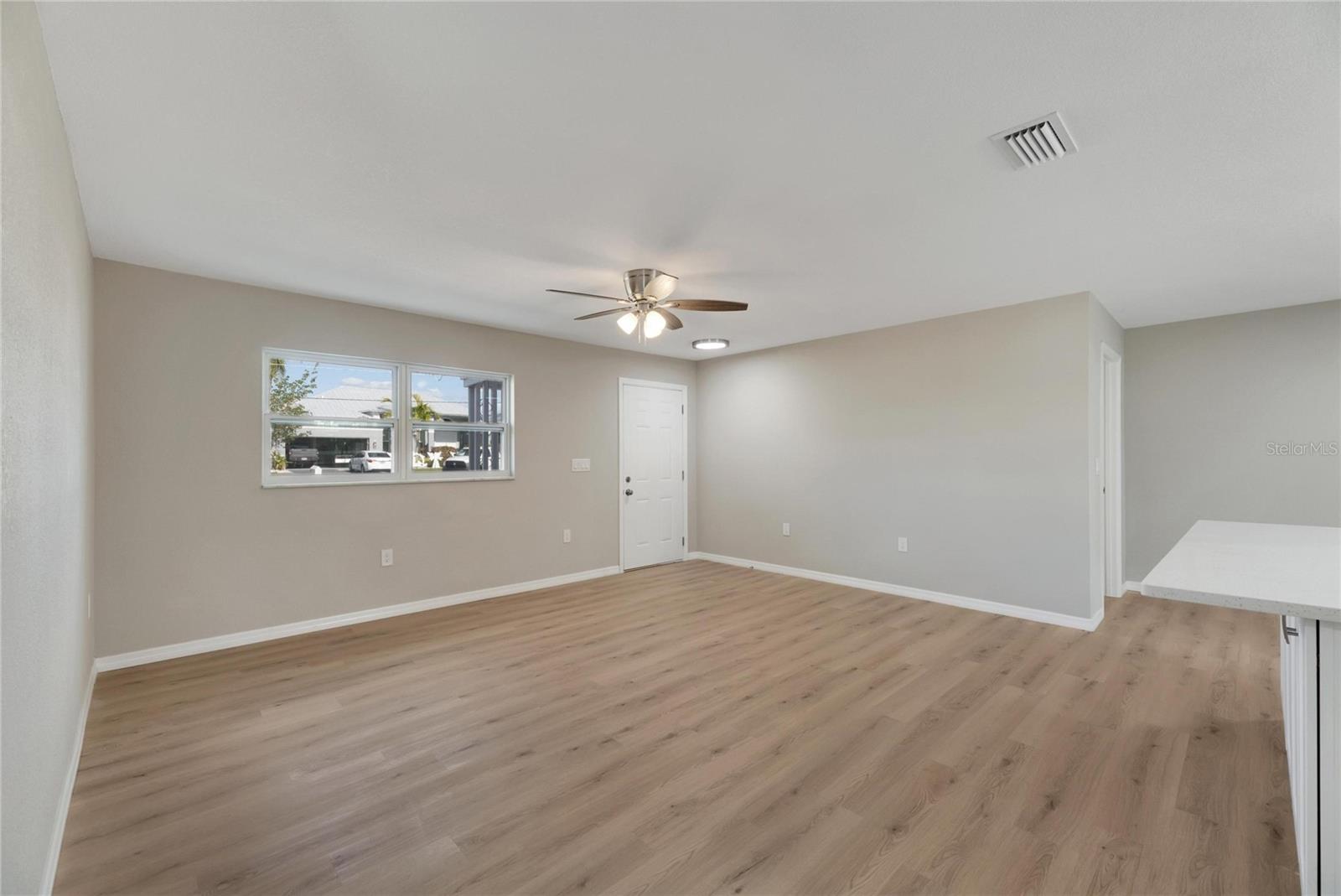 660 FLAMINGO DR, APOLLO BEACH, FL, 33572