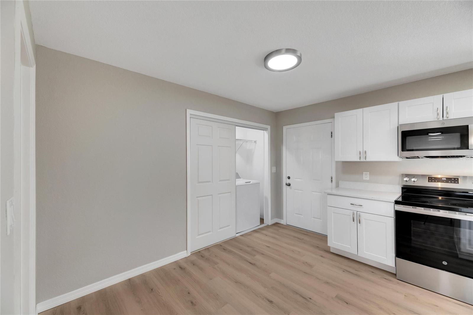 660 FLAMINGO DR, APOLLO BEACH, FL, 33572
