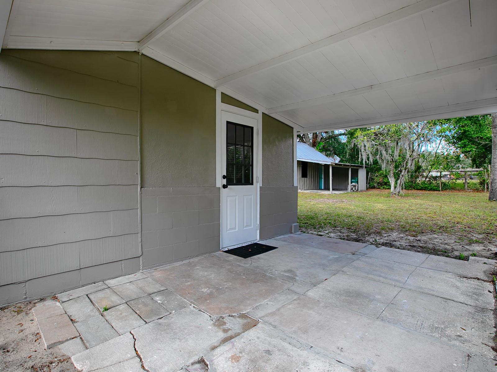1323 LIBERTY AVE, MOUNT DORA, FL, 32757