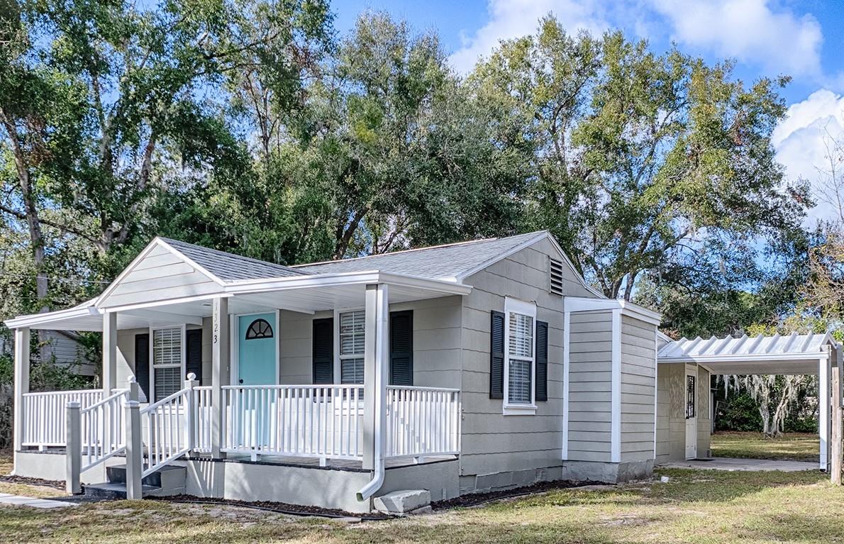 1323 LIBERTY AVE, MOUNT DORA, FL, 32757