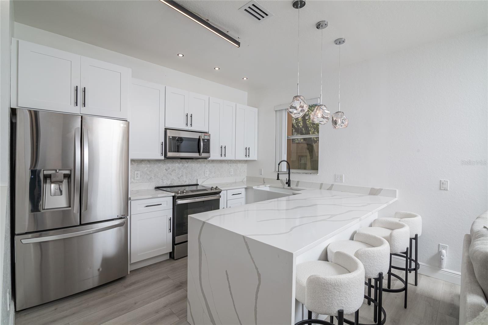 733 CALABRIA AVE, DAVENPORT, FL, 33897