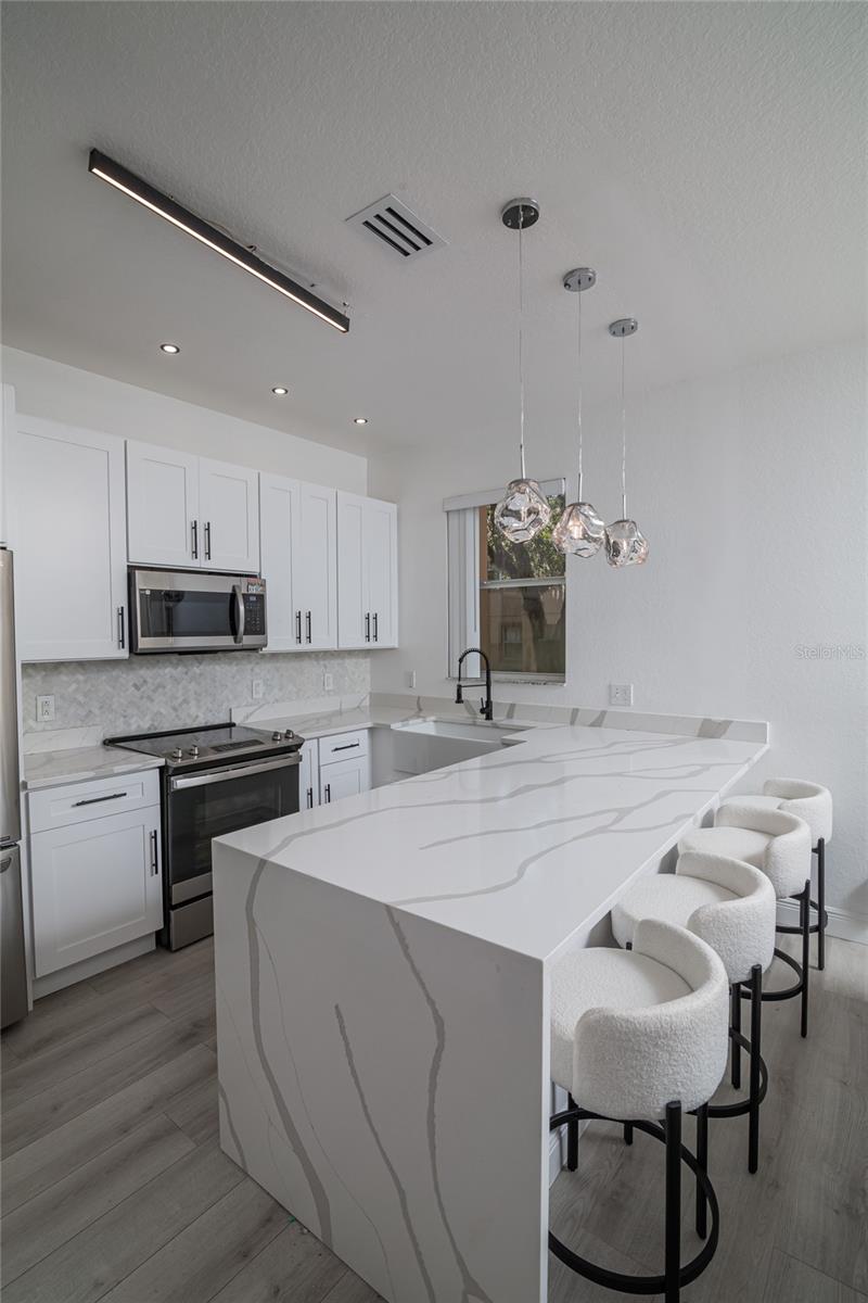 733 CALABRIA AVE, DAVENPORT, FL, 33897
