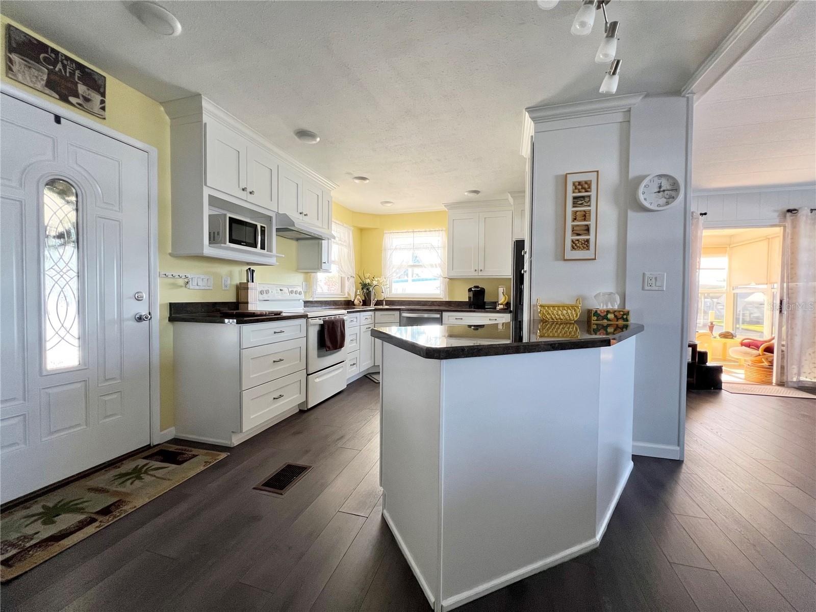 1100 BELCHER RD S #759, LARGO, FL, 33771