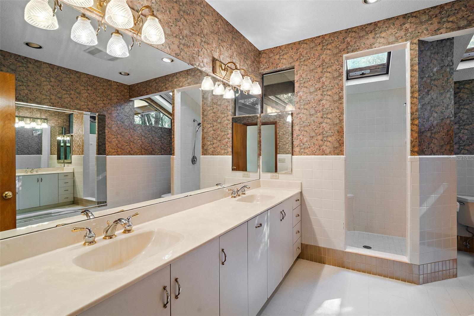 5415 BANANA POINT DR, OKAHUMPKA, FL, 34762