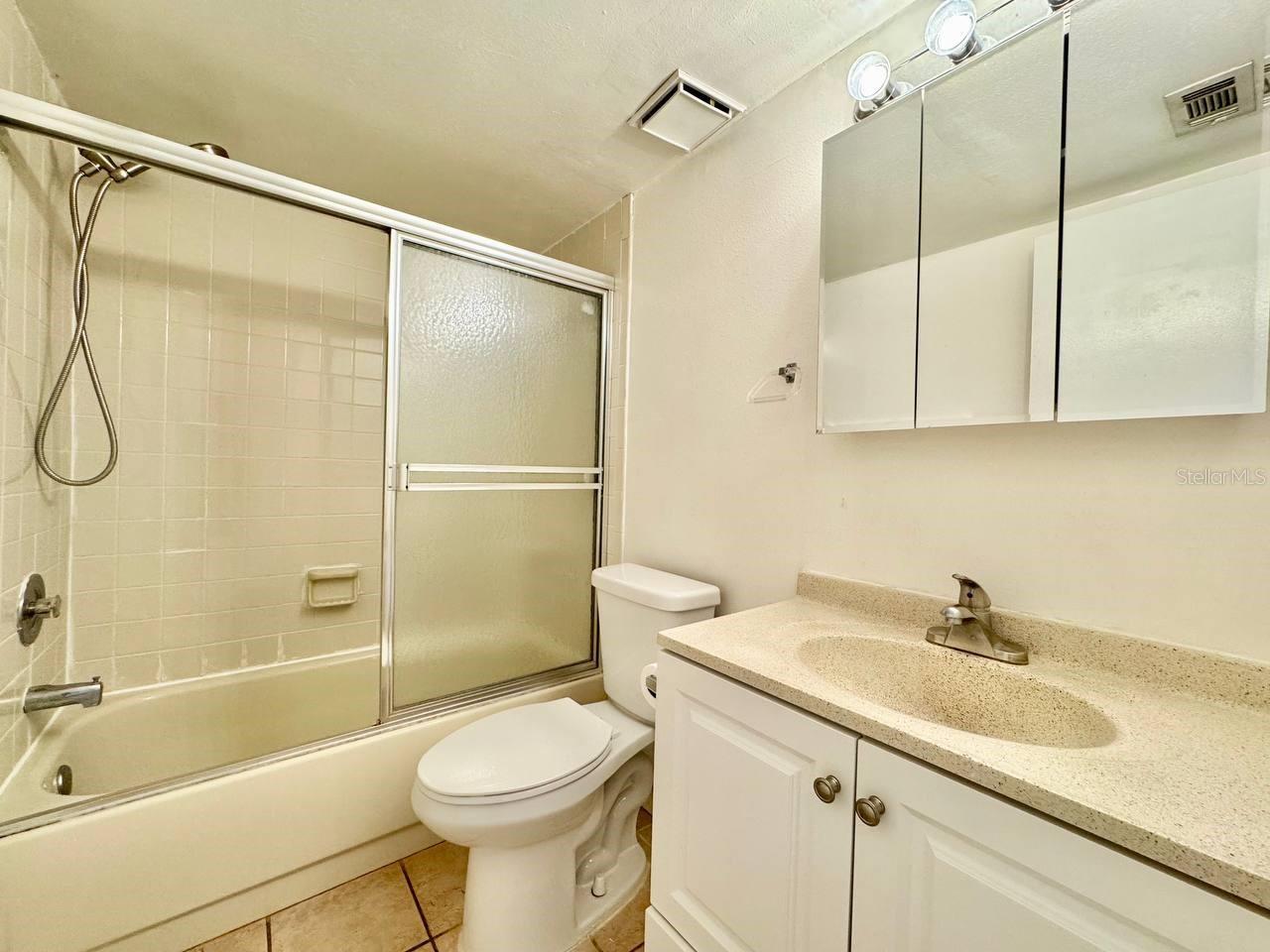 5102 LAWNTON CT, TAMPA, FL, 33624