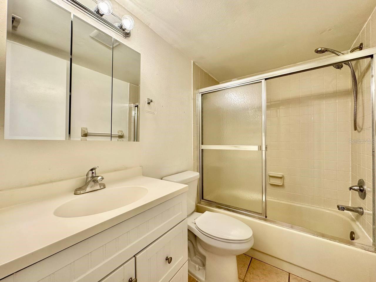 5102 LAWNTON CT, TAMPA, FL, 33624