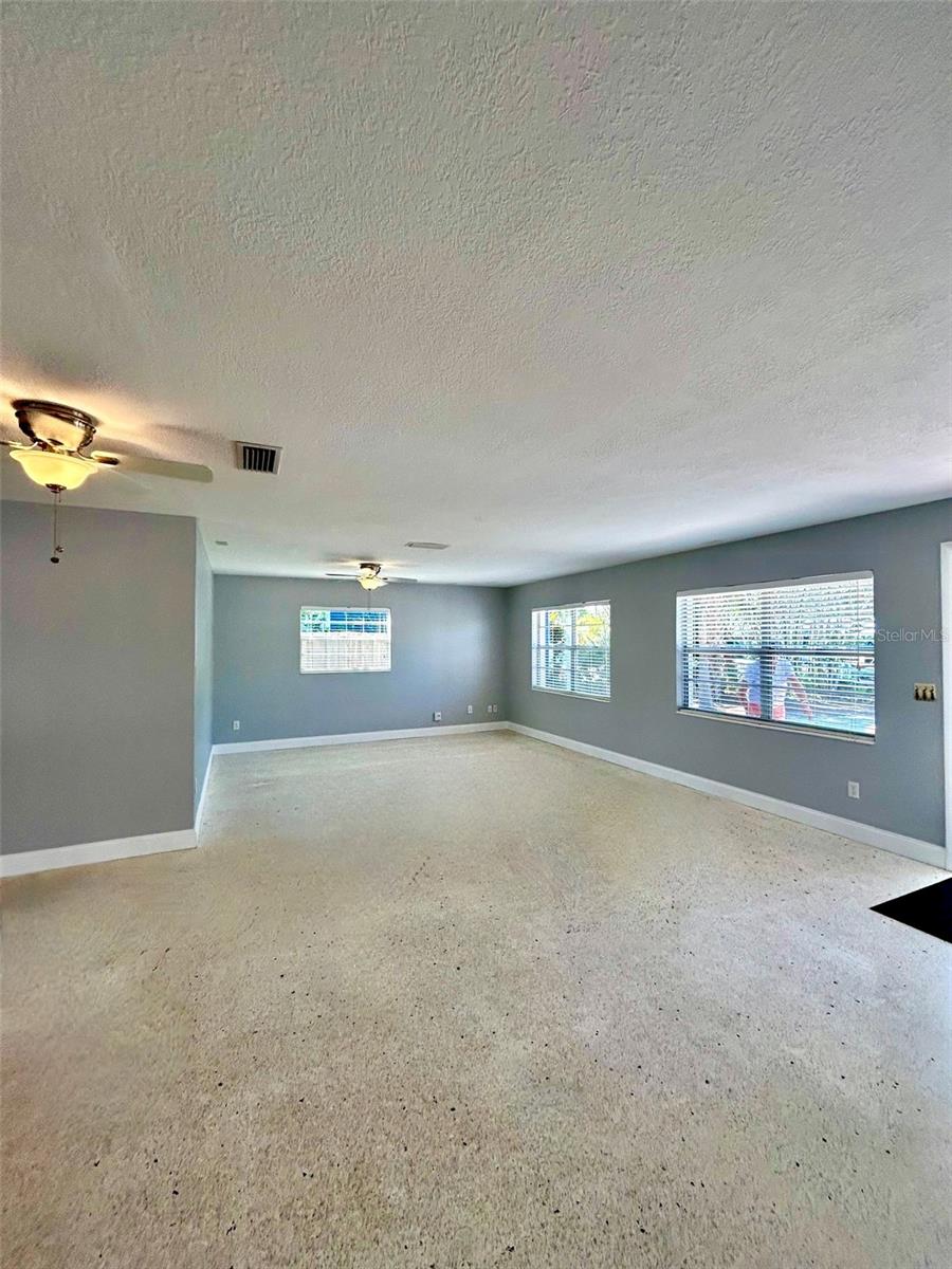 805 E 17TH AVE, NEW SMYRNA BEACH, FL, 32169