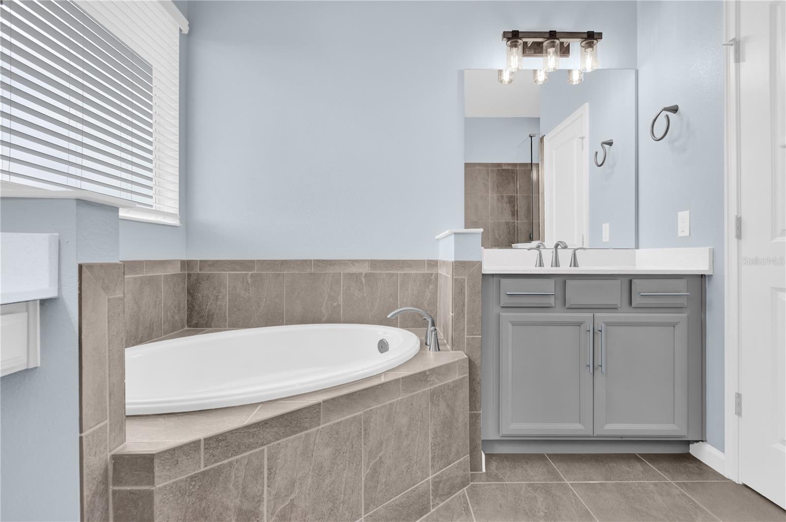 902 LADY BIRD LN, ORANGE CITY, FL, 32763