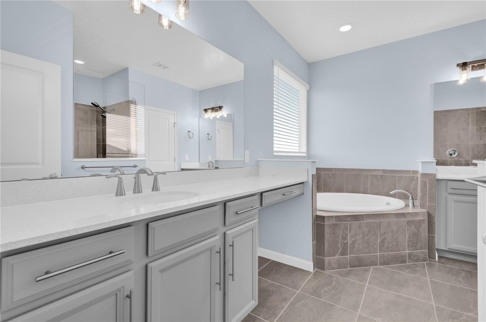902 LADY BIRD LN, ORANGE CITY, FL, 32763