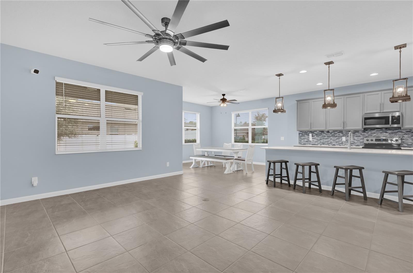 902 LADY BIRD LN, ORANGE CITY, FL, 32763