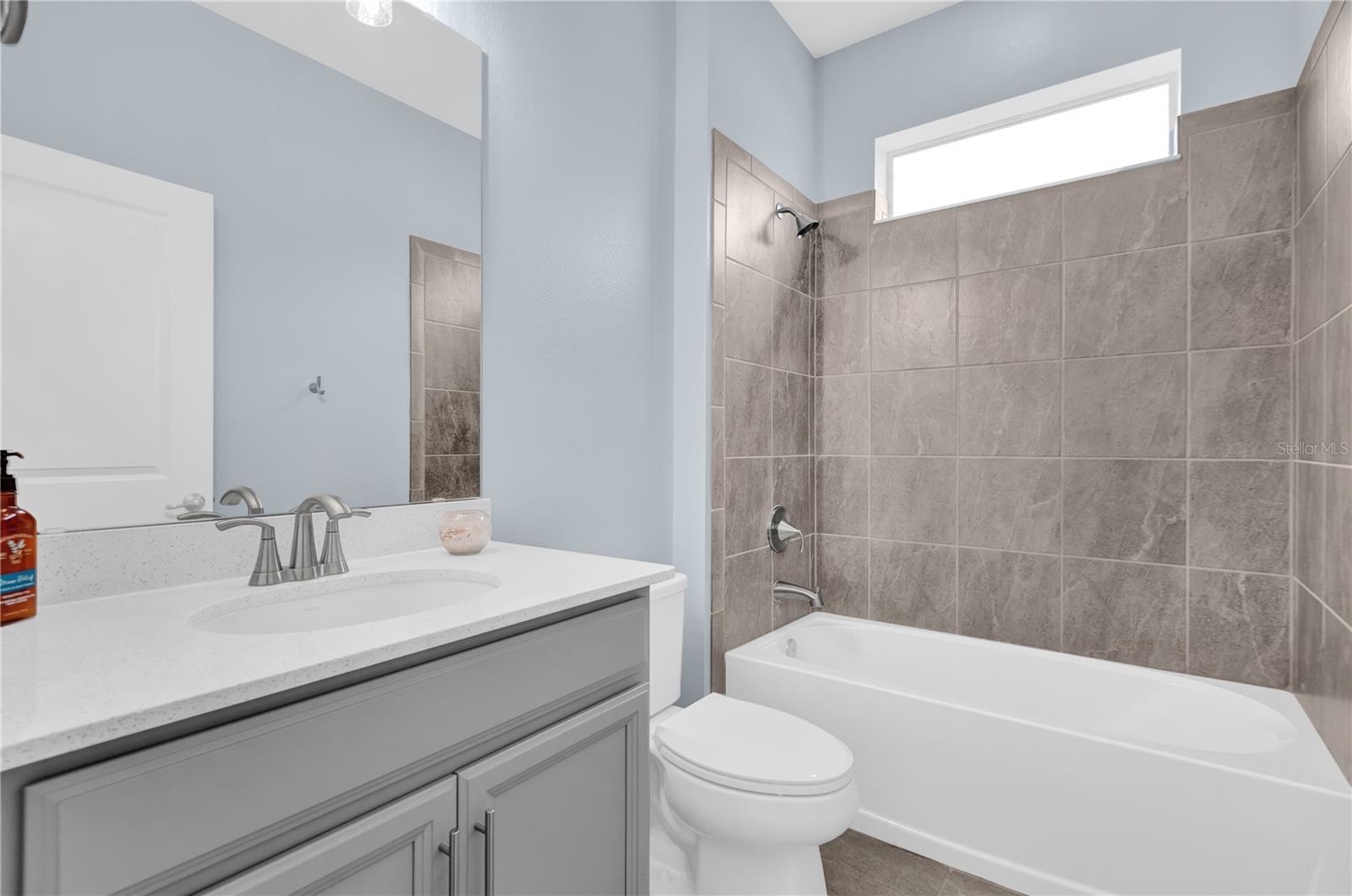 902 LADY BIRD LN, ORANGE CITY, FL, 32763