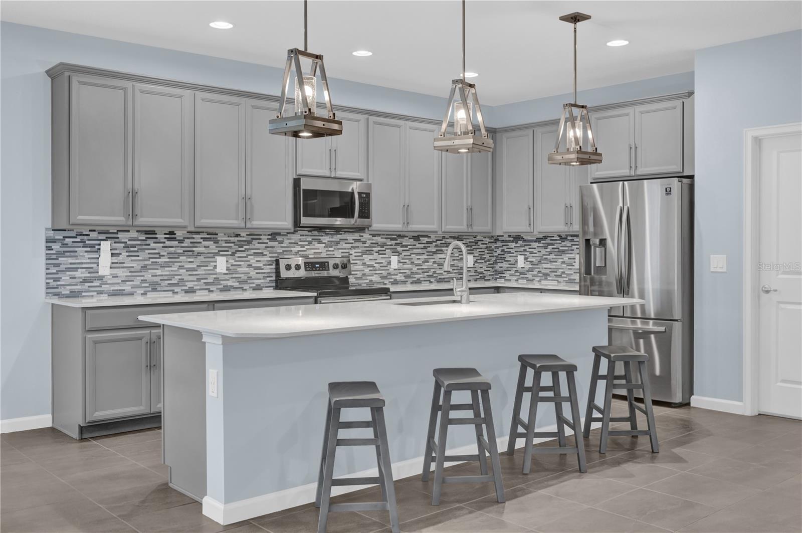 902 LADY BIRD LN, ORANGE CITY, FL, 32763